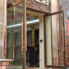 曲靖不銹鋼門廠 曲靖市不銹鋼酒店商鋪大門、不銹鋼地彈簧門推拉門定制批發(fā)J003